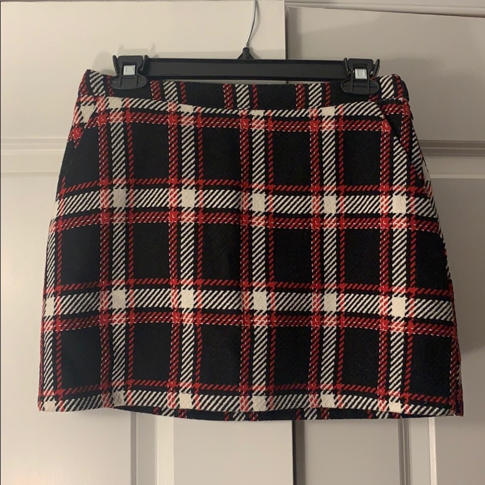 Forever 21 black red and white plaid skirt tags on